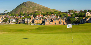 1st Green & Clubhouse - North Berwick